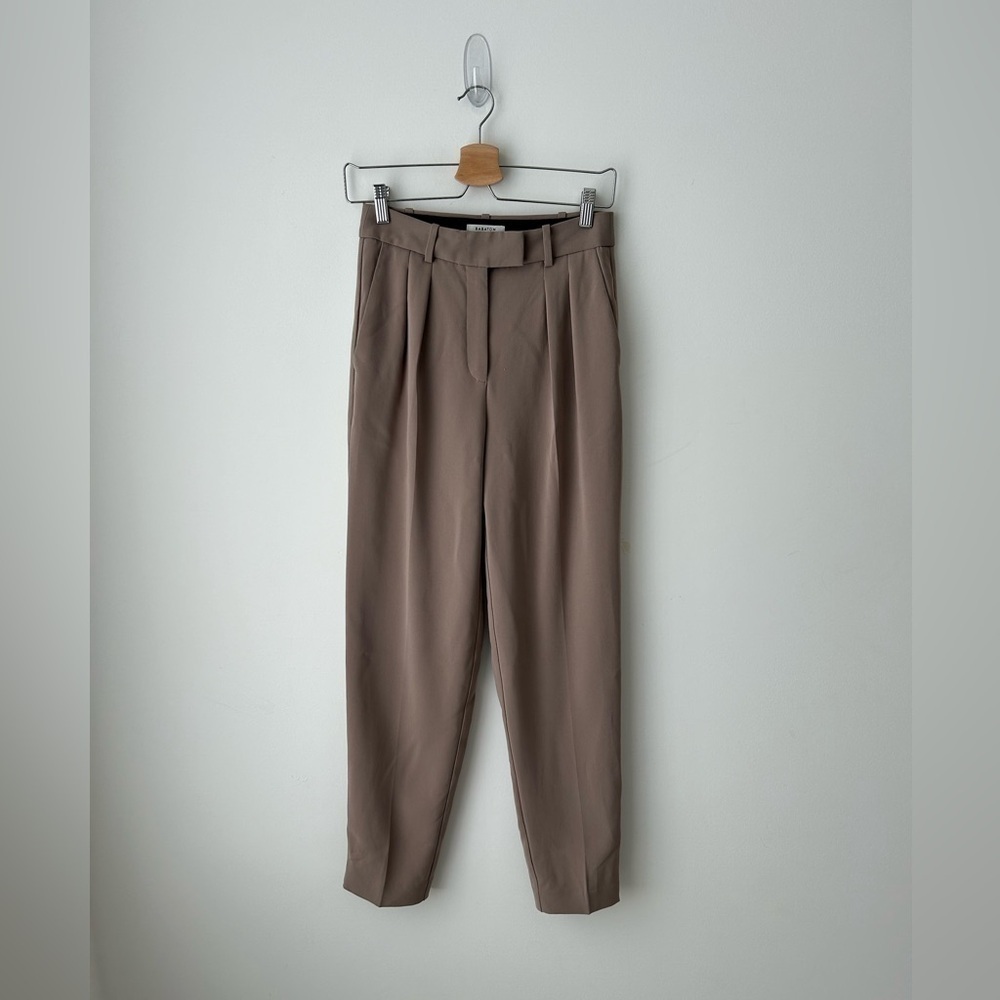 Aritzia Babaton pleated pants rich mocha brown size 2